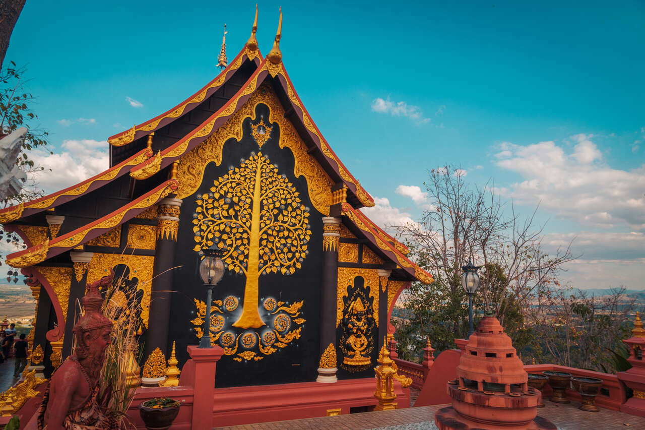 Learn Lampang’s culture with expert guidance